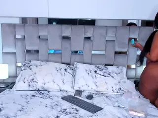 cammiila's Live Sex Cam Show