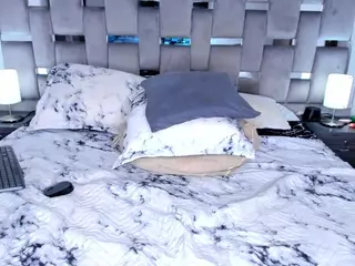 cammiila's Live Sex Cam Show