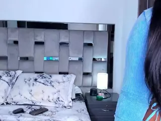 cammiila's Live Sex Cam Show