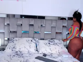 cammiila's Live Sex Cam Show