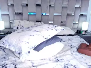 cammiila's Live Sex Cam Show
