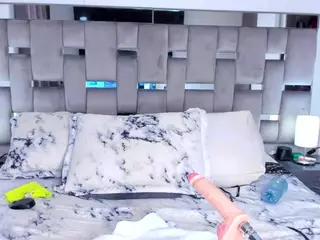 cammiila's Live Sex Cam Show
