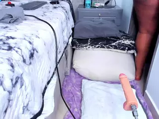 cammiila's Live Sex Cam Show