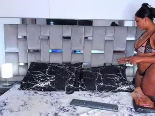 cammiila's Live Sex Cam Show