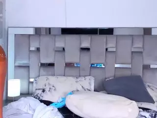 cammiila's Live Sex Cam Show