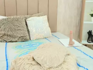 mialopezz's Live Sex Cam Show