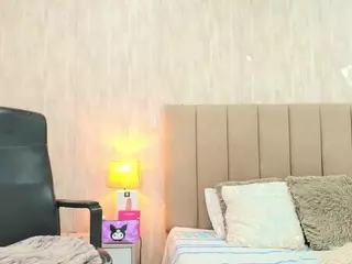 mialopezz's Live Sex Cam Show