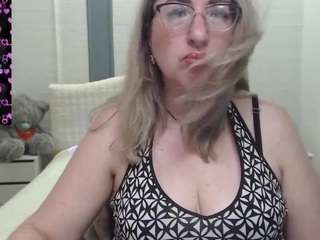 Live cam show with mimicook