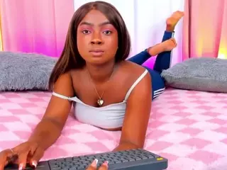 BrittanyJhons's Live Sex Cam Show