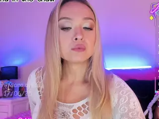 Queen S.'s Live Sex Cam Show