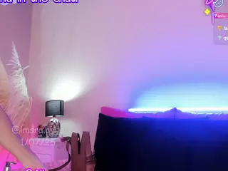 Queen S.'s Live Sex Cam Show