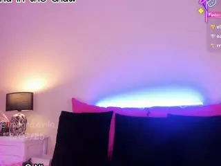 Queen S.'s Live Sex Cam Show