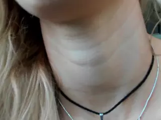 bella-sweeet's Live Sex Cam Show