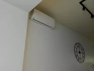 bella-sweeet's Live Sex Cam Show