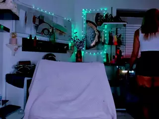 2bigass4_u's Live Sex Cam Show