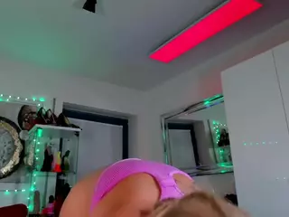 2bigass4_u's Live Sex Cam Show