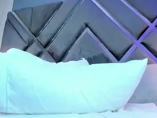 mia-evansx's Live Sex Cam Show