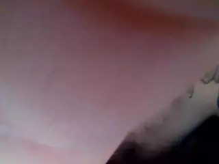 yoursl4ve's Live Sex Cam Show