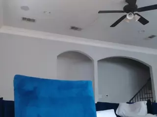Creole Mon's Live Sex Cam Show