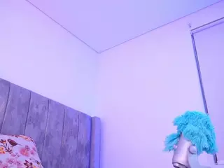 Lara Giraldo's Live Sex Cam Show