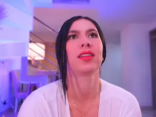 Lara Giraldo's Live Sex Cam Show
