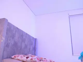 Lara Giraldo's Live Sex Cam Show