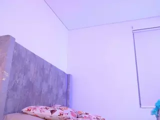 Lara Giraldo's Live Sex Cam Show