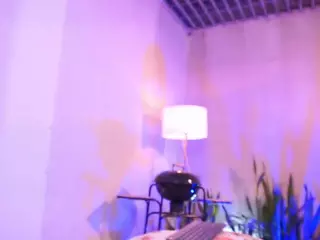 Lara Giraldo's Live Sex Cam Show
