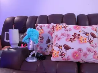 Lara Giraldo's Live Sex Cam Show