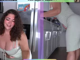 milavalentina's Live Sex Cam Show
