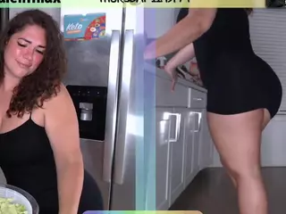 milavalentina's Live Sex Cam Show