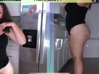 milavalentina's Live Sex Cam Show