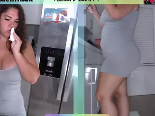 milavalentina's Live Sex Cam Show