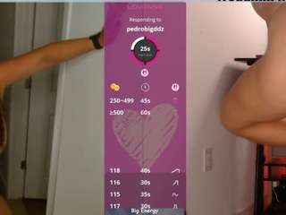Live cam show with milavalentina