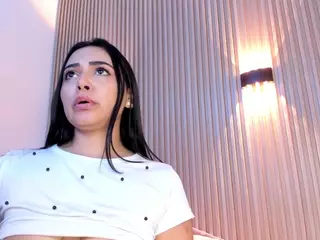 Ameelie's Live Sex Cam Show