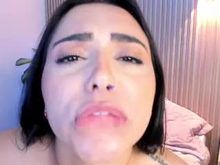 Ameelie's Live Sex Cam Show