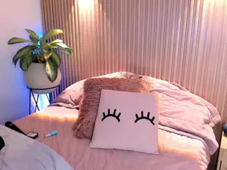 Ameelie's Live Sex Cam Show