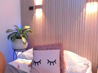 Ameelie's Live Sex Cam Show