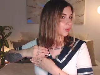 Electra Heart's Live Sex Cam Show