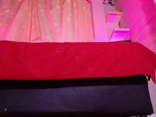 emyli_sw's Live Sex Cam Show