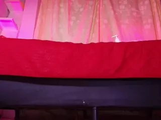 emyli_sw's Live Sex Cam Show