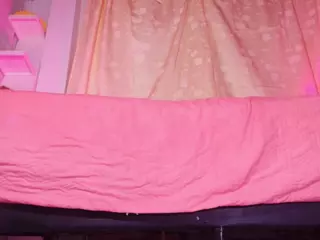 emyli_sw's Live Sex Cam Show