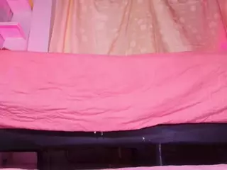 emyli_sw's Live Sex Cam Show
