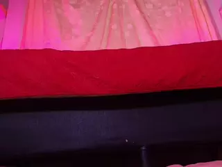 emyli_sw's Live Sex Cam Show