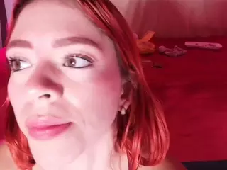 emyli_sw's Live Sex Cam Show