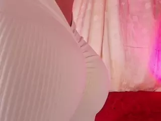 emyli_sw's Live Sex Cam Show