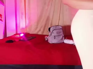 emyli_sw's Live Sex Cam Show
