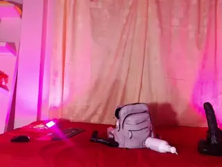 emyli_sw's Live Sex Cam Show