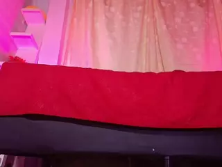 emyli_sw's Live Sex Cam Show