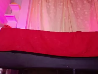 emyli_sw's Live Sex Cam Show